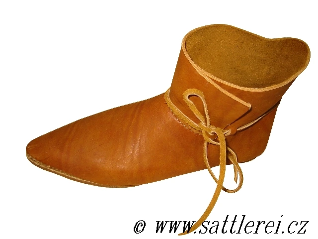 Normannische Schuhe aus dem frühen Mittelalter  (12. Jh)