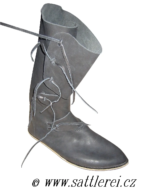 Historische Stiefel Stiefeletten aus dem frühen Mittelalter aus dem 12. Jh