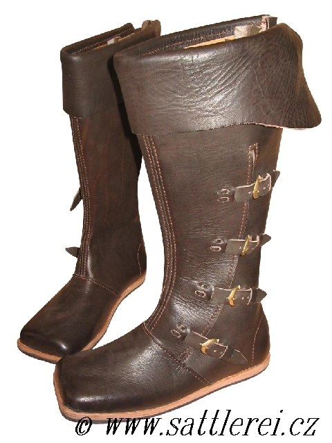 Renaissance boots kuhmaulboots dating back to around 1600
