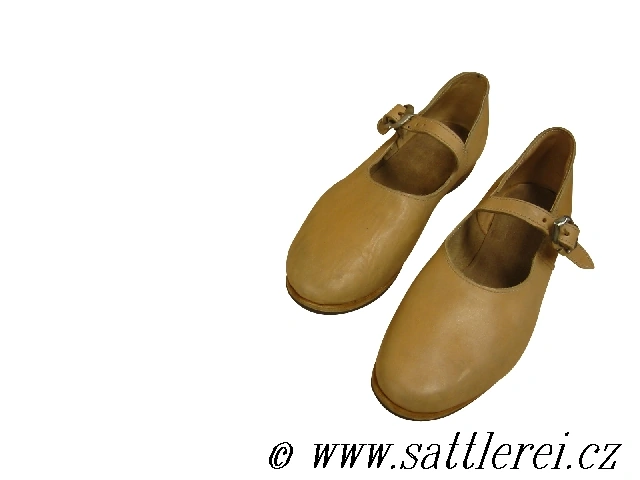 Renesanční boty z období kolem roku 1600 - Dámská letní bota